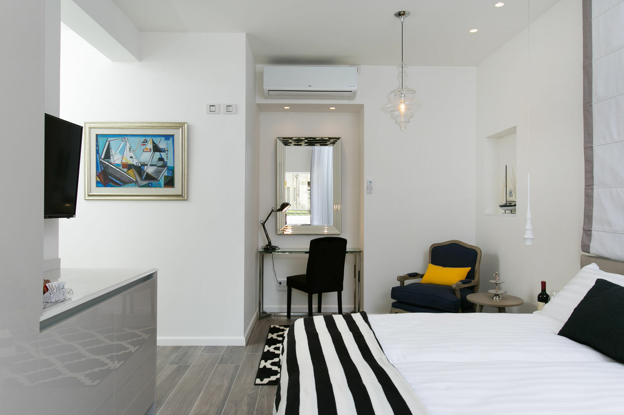 K Suites Tlv By The Beach Tel Aviv Exterior photo
